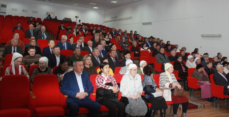 segiz-yrly-bir-syrly___1