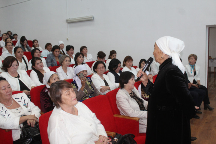 zhanat-apa-forumda