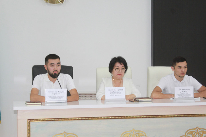 zhat-aym-turaly-zhinalys2